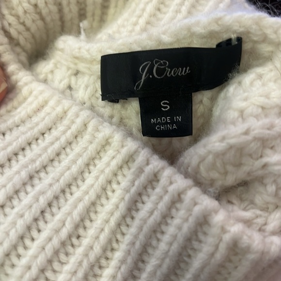 J Crew Front-pocket turtleneck merino wool sweater - Picture 8 of 8